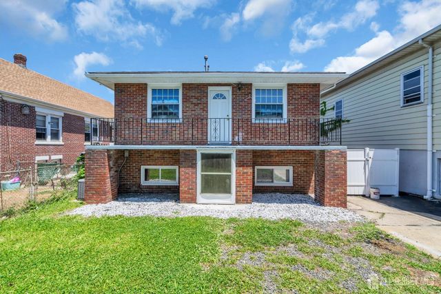 287 E Smith Street E, Woodbridge Proper, NJ 07095