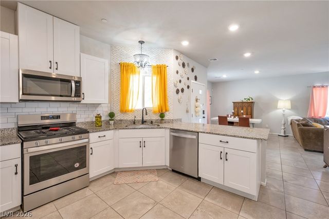 7469 Onyx Star Street, North Las Vegas, NV 89084