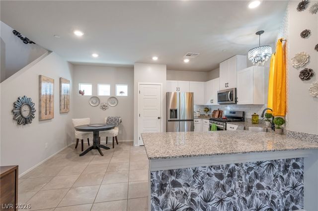 7469 Onyx Star Street, North Las Vegas, NV 89084