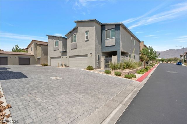 7469 Onyx Star Street, North Las Vegas, NV 89084