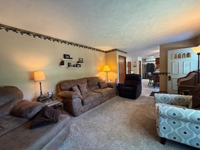 6412 E Higgins Lake Drive, Roscommon, MI 48653