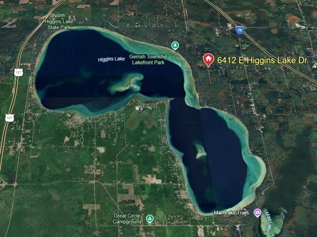 6412 E Higgins Lake Drive, Roscommon, MI 48653