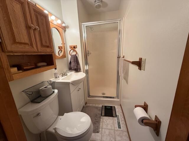 6412 E Higgins Lake Drive, Roscommon, MI 48653