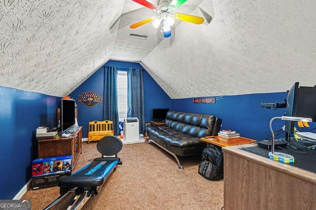 1405 Shiloh Oak Drive, Loganville, GA 30052