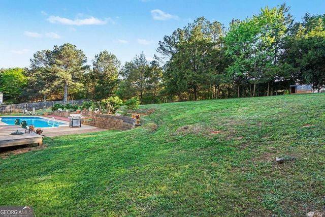 1405 Shiloh Oak Drive, Loganville, GA 30052