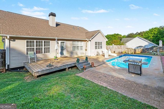 1405 Shiloh Oak Drive, Loganville, GA 30052