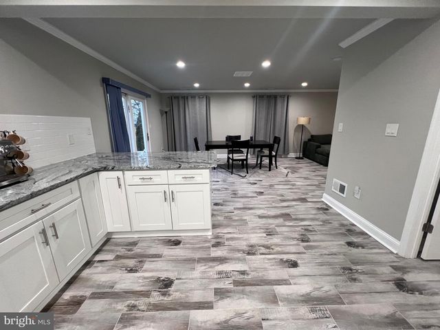 1206 SYCAMORE AVE, Croydon, PA 19021