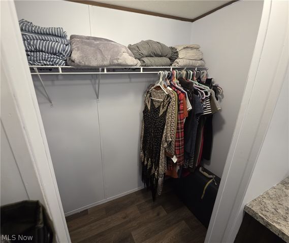 135 Inglewood Place, Elyria, OH 44035