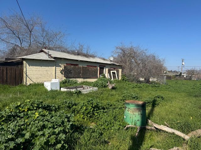 1731 E Pacheco Blvd, Los Banos, CA 93635