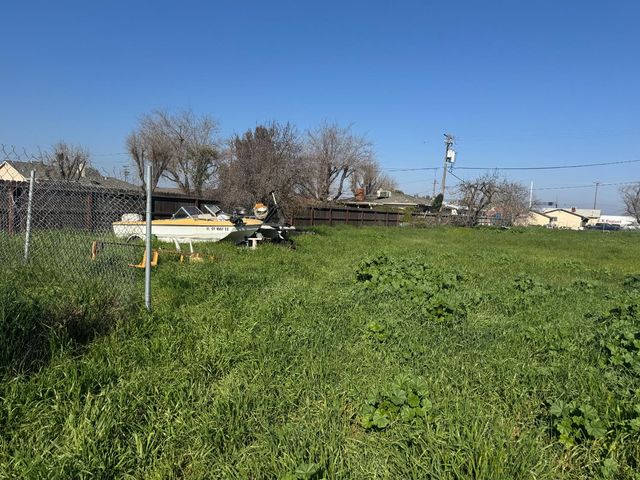 1731 E Pacheco Blvd, Los Banos, CA 93635