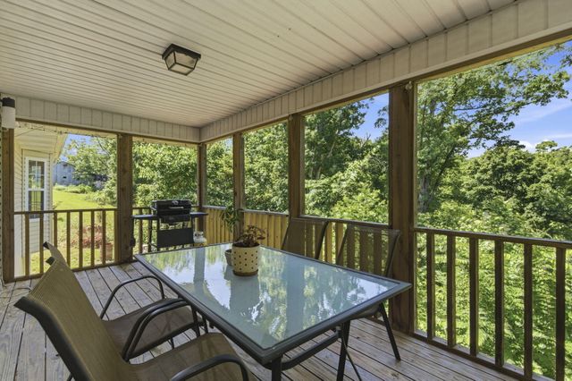 1142 US Highway 160, Reeds Spring, MO 65737
