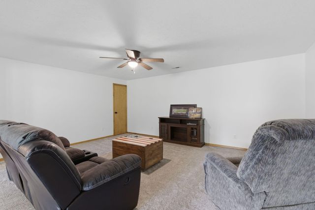 1142 US Highway 160, Reeds Spring, MO 65737