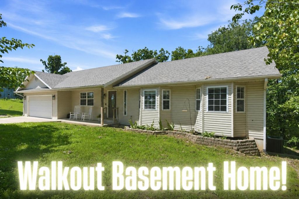 1142 US Highway 160, Reeds Spring, MO 65737