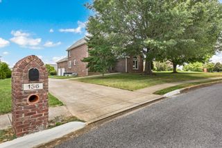 156 Archgate Ct, Clarksville, TN 37043