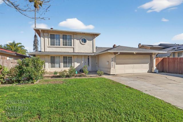 7421 Palmer House Dr, Sacramento, CA 95828