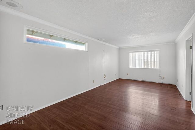 7421 Palmer House Dr, Sacramento, CA 95828