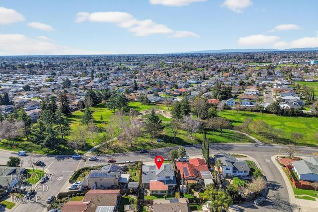 7421 Palmer House Dr, Sacramento, CA 95828