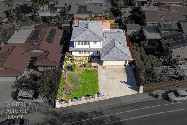 7421 Palmer House Dr, Sacramento, CA 95828