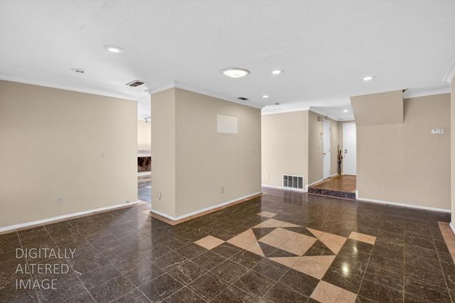 7421 Palmer House Dr, Sacramento, CA 95828