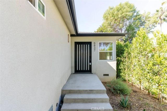 6837 Yolanda Avenue, Reseda, CA 91335
