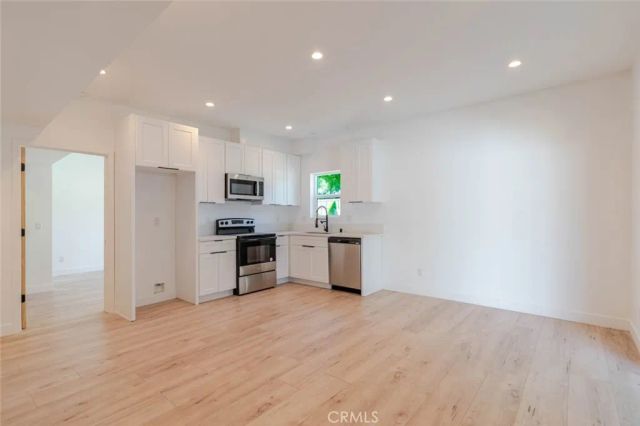 6837 Yolanda Avenue, Reseda, CA 91335