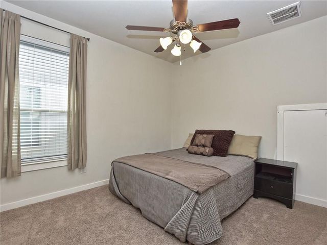2001 Faro DR 21, Austin, TX 78741