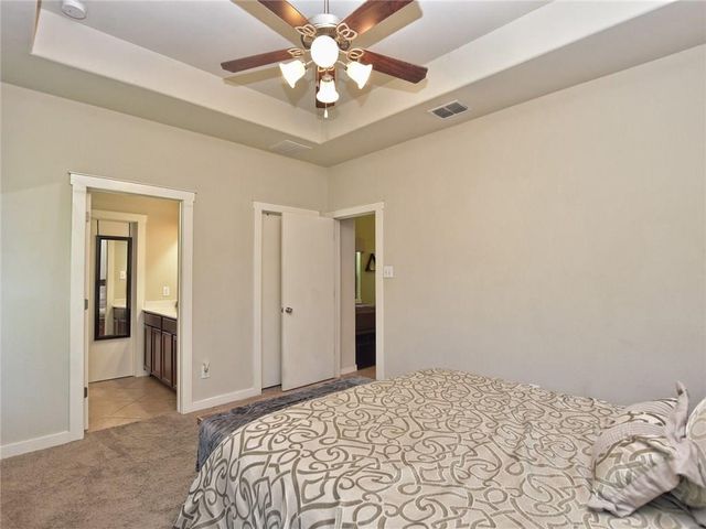 2001 Faro DR 21, Austin, TX 78741