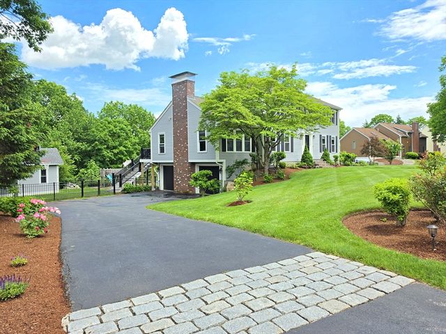 8 Blue Jay Ln, Ashland, MA 01721
