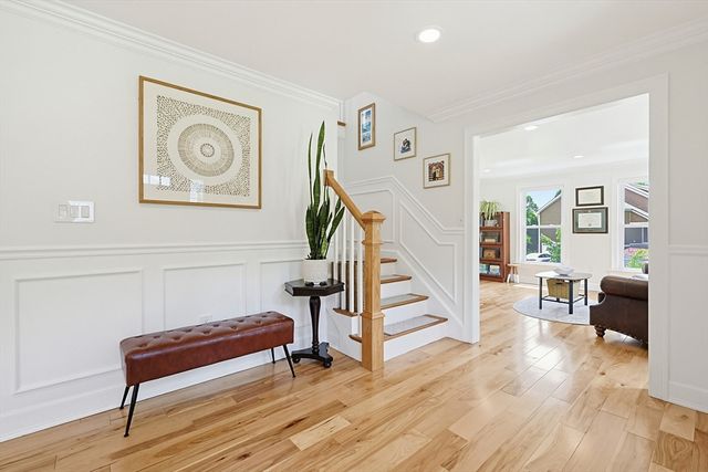 8 Blue Jay Ln, Ashland, MA 01721