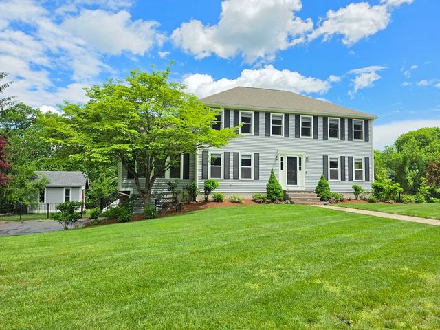 8 Blue Jay Ln, Ashland, MA 01721