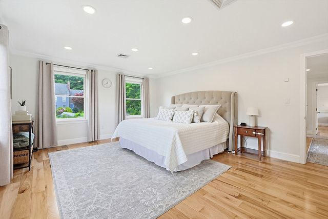 8 Blue Jay Ln, Ashland, MA 01721