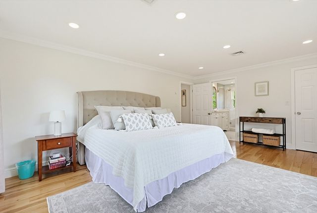 8 Blue Jay Ln, Ashland, MA 01721