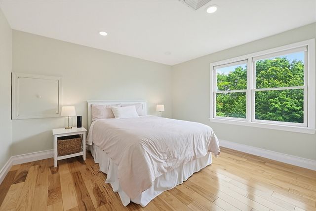 8 Blue Jay Ln, Ashland, MA 01721