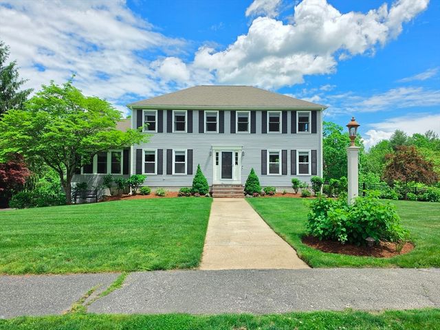 8 Blue Jay Ln, Ashland, MA 01721