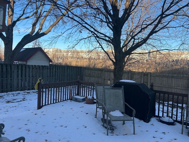 392 Ingleside Drive, Bolingbrook, IL 60490