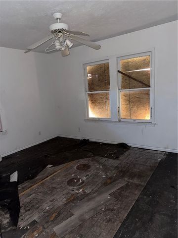 2002 Buford St, Corpus Christi, TX 78405