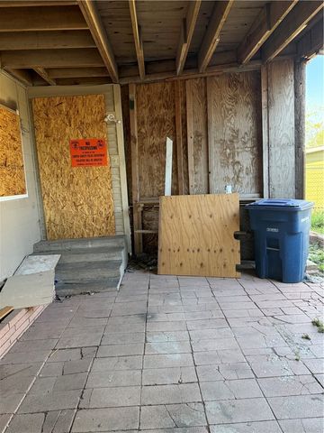 2002 Buford St, Corpus Christi, TX 78405