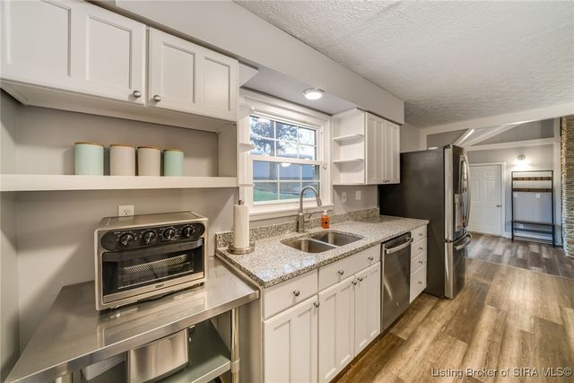 2350 Ridge Crest Drive NE, Lanesville, IN 47136