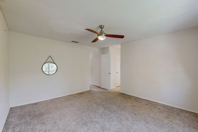 13818 Methuen Green Lane, Dallas, TX 75240