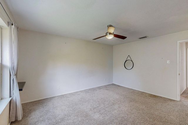 13818 Methuen Green Lane, Dallas, TX 75240