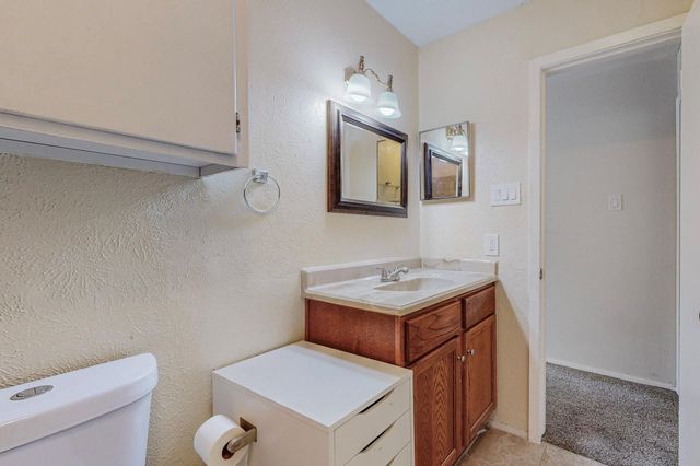 13818 Methuen Green Lane, Dallas, TX 75240