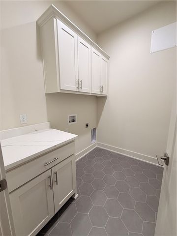 4107 W Murfield Drive, Rogers, AR 72758