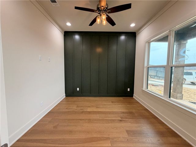 4107 W Murfield Drive, Rogers, AR 72758