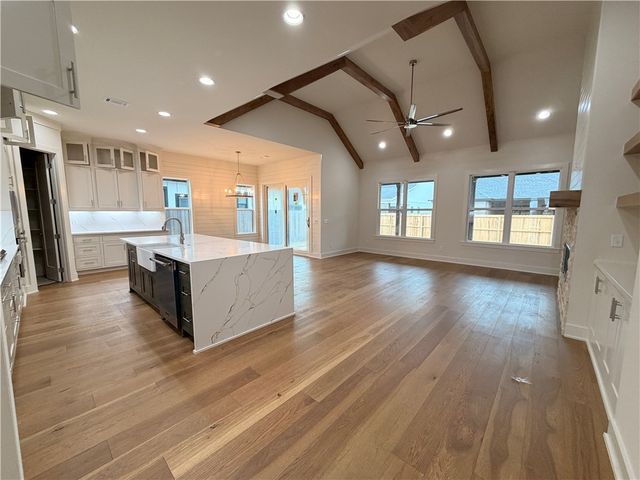 4107 W Murfield Drive, Rogers, AR 72758