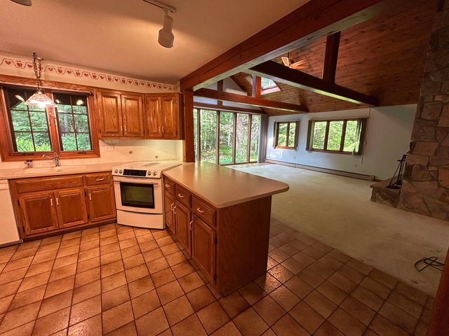 12 Juniper Ridge Road, Exeter, NH 03833