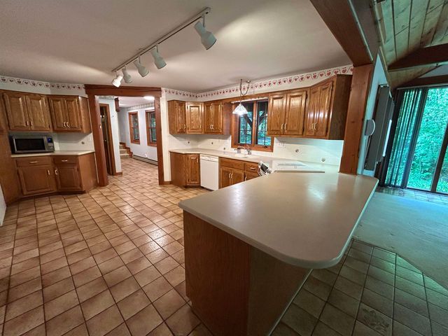 12 Juniper Ridge Road, Exeter, NH 03833