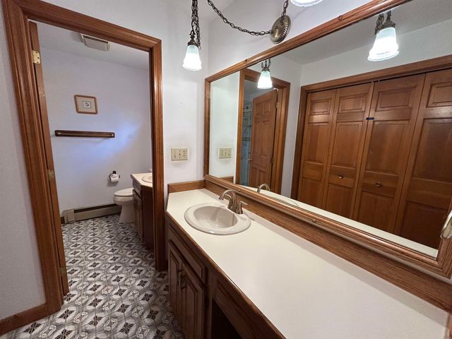 12 Juniper Ridge Road, Exeter, NH 03833