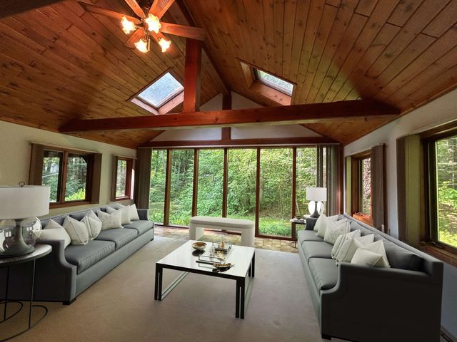 12 Juniper Ridge Road, Exeter, NH 03833
