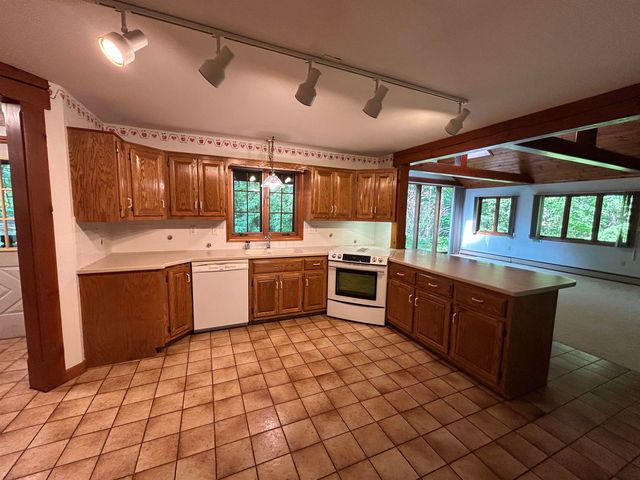 12 Juniper Ridge Road, Exeter, NH 03833