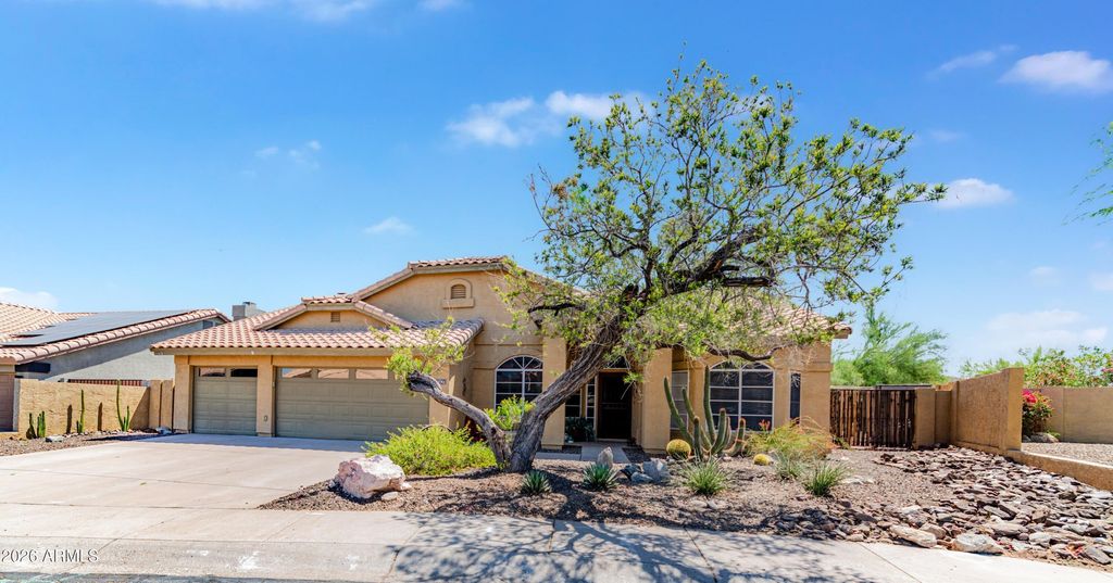 Image 1 of property listing at 10791 S XAVIER Court, Goodyear, AZ 85338